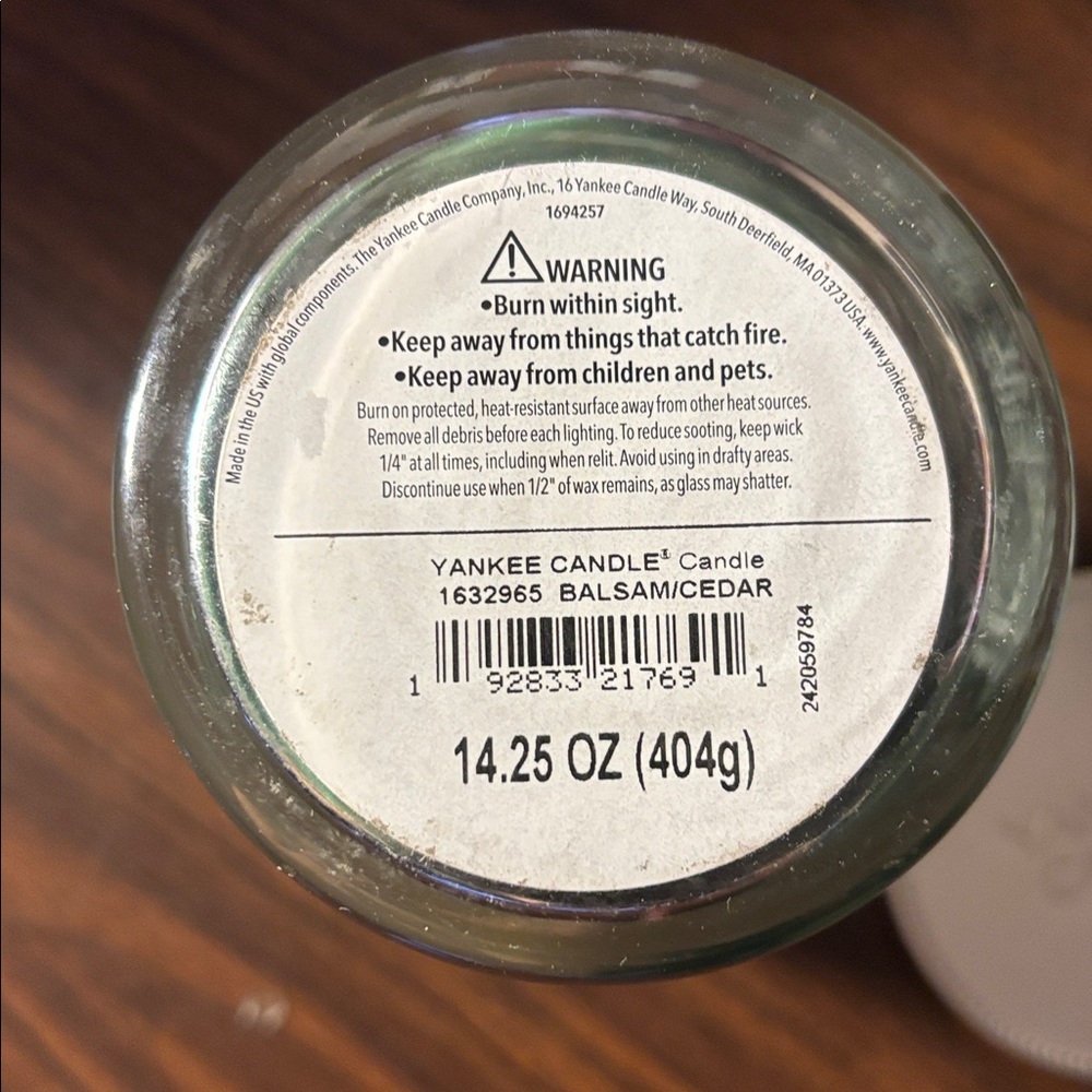Yankee Candle Balsam & Cedar Medium Duo! - Picture 4 of 4